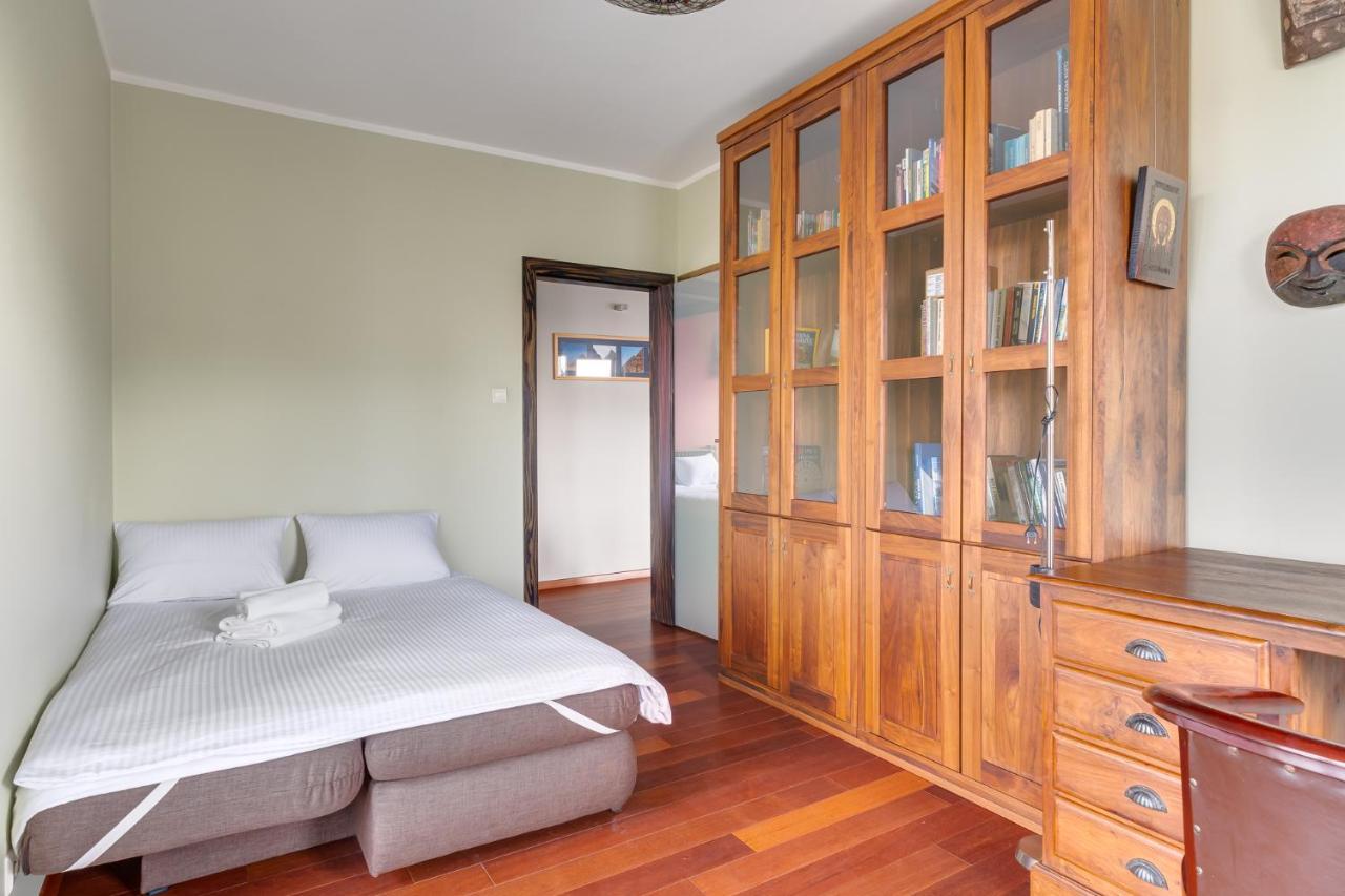 Lasek Marcelinski 2-Bedroom Apartment Poznań Kültér fotó