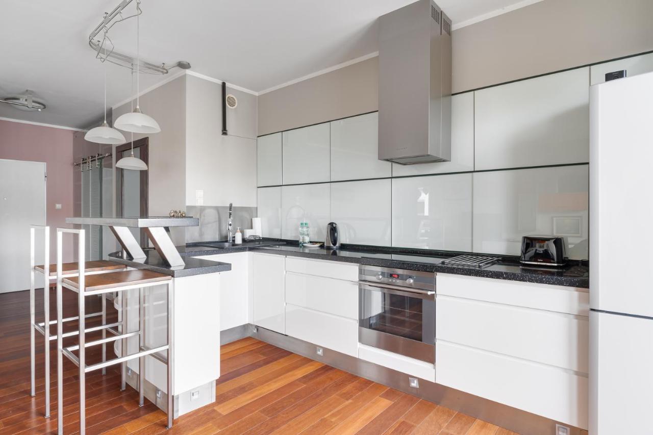 Lasek Marcelinski 2-Bedroom Apartment Poznań Kültér fotó